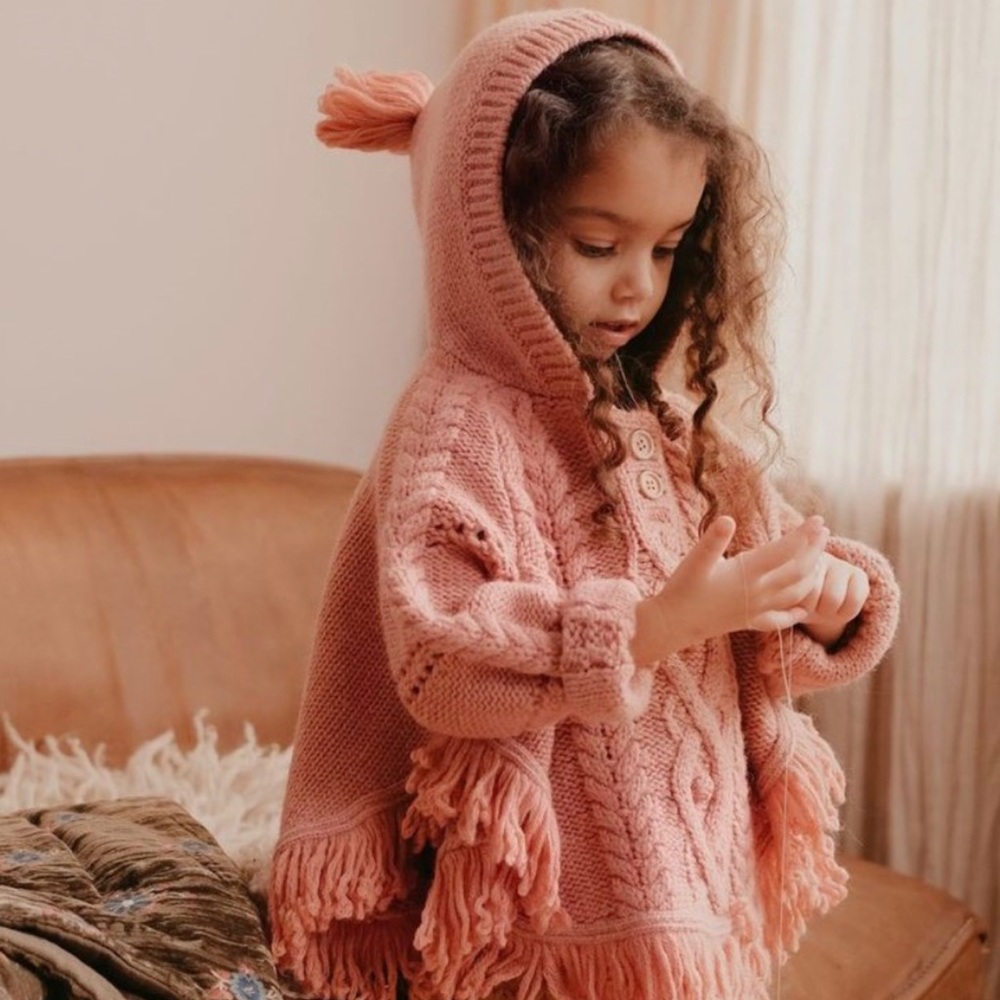 Lili Mantle Poncho